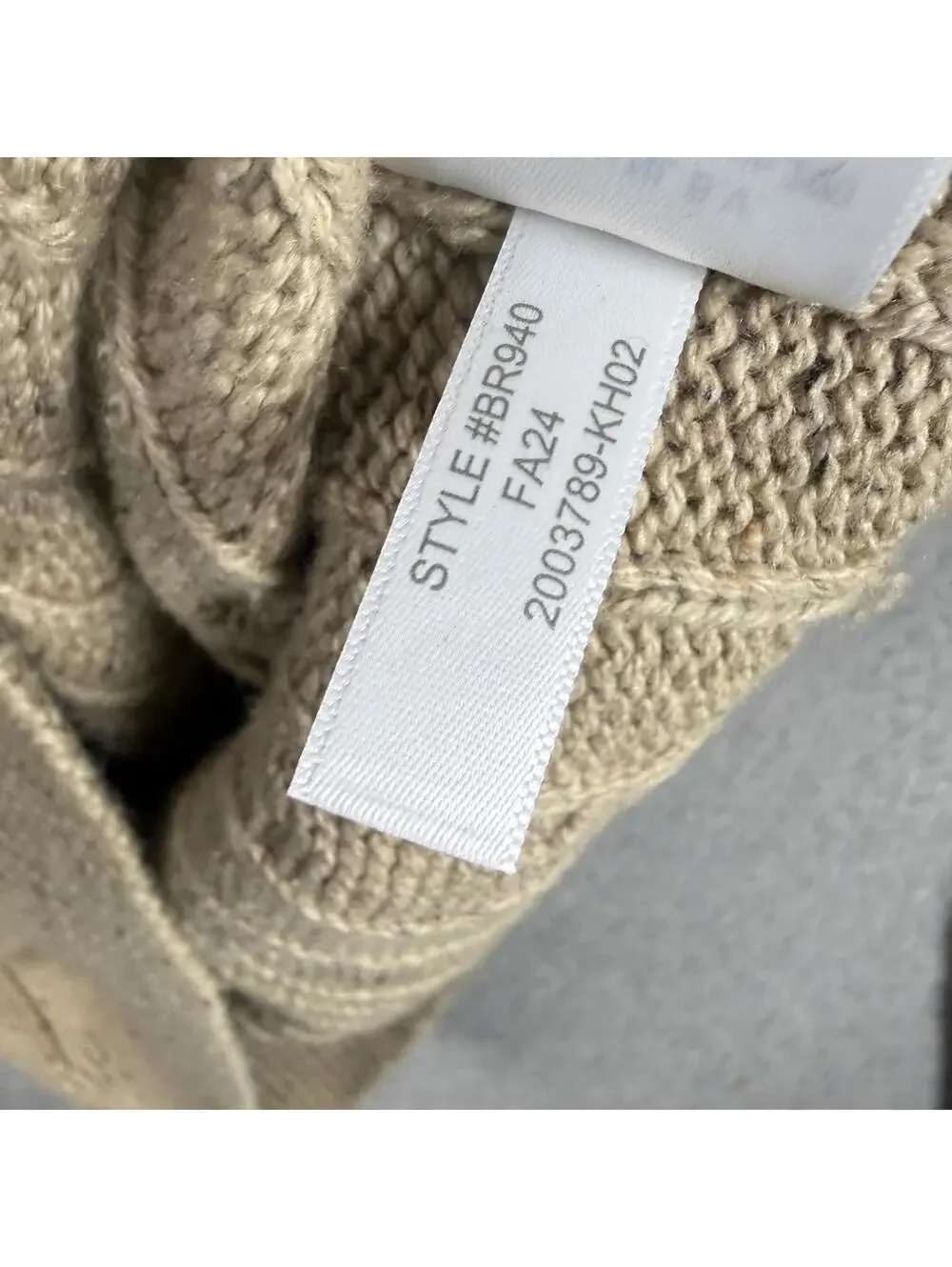 J. Crew Men's Size Medium Brown Cable Knit Acrylic Pullover Sweater Crewneck